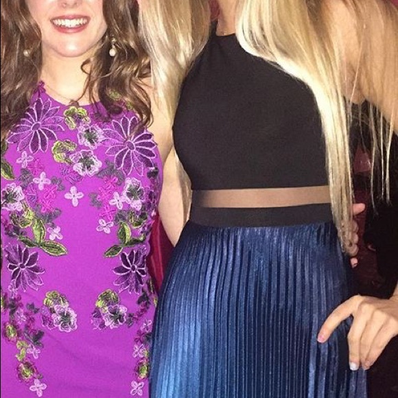 Formal Dress - Picture 7 of 7